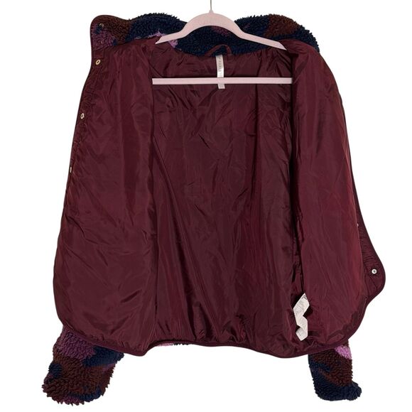 Fabletics Tahoe Teddy  Fleece Jacket Snap Front Camo Merlot Black Pink L bv - Picture 7 of 11